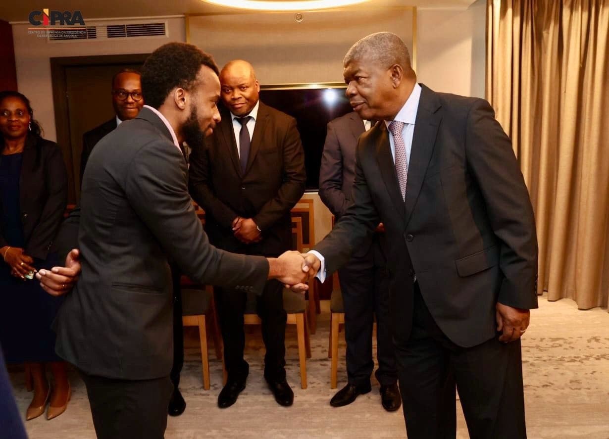 Faustino Feca Inocêncio in dialogue with João Lourenço, President of the Republic of Angola